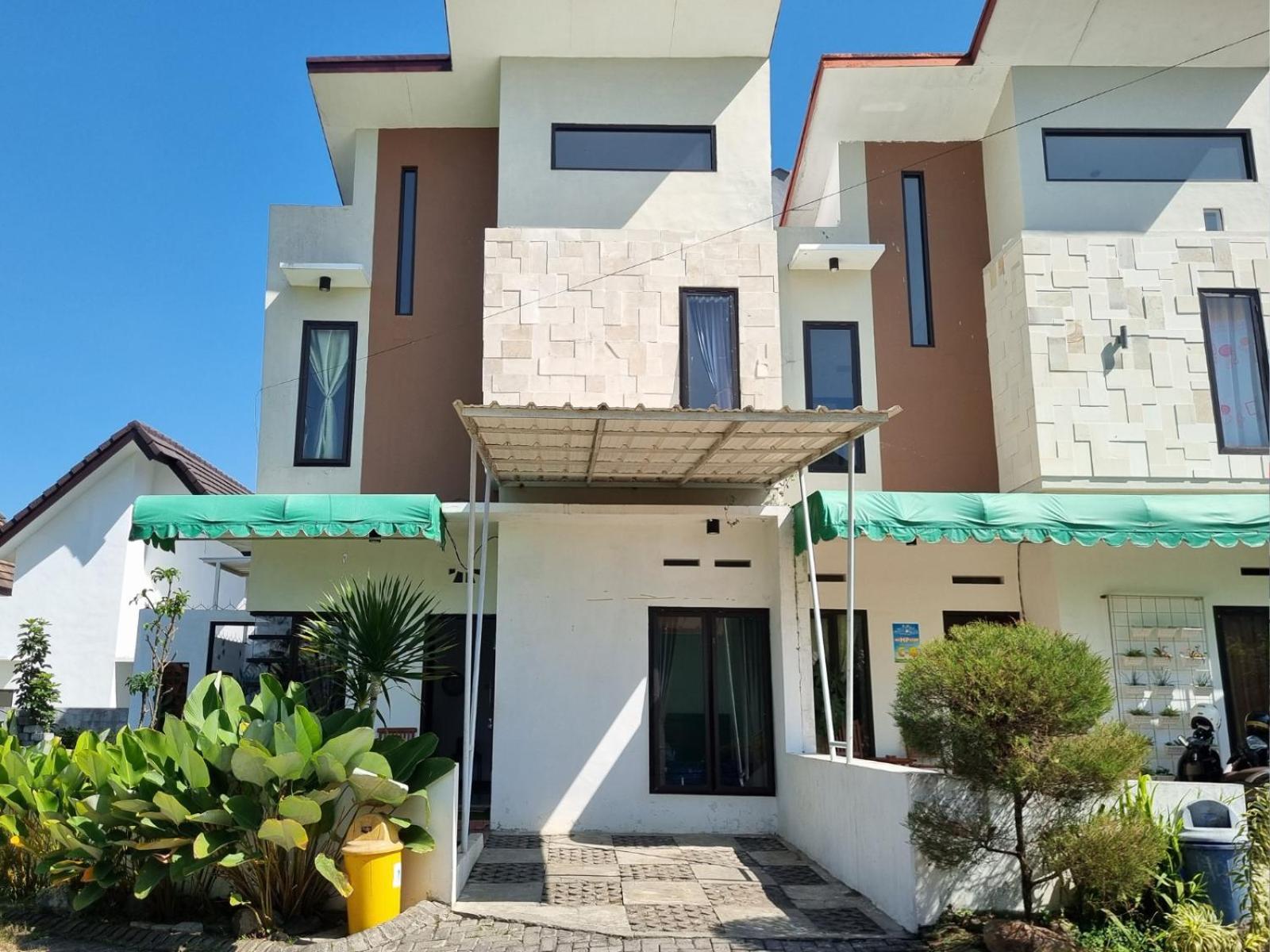 Villa Estetik Di Malang Exterior photo
