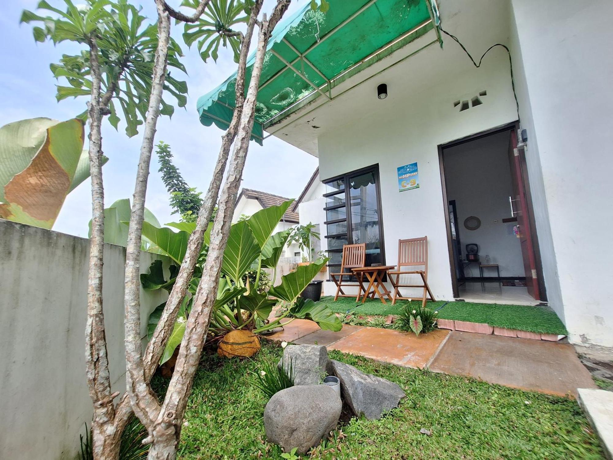 Villa Estetik Di Malang Exterior photo
